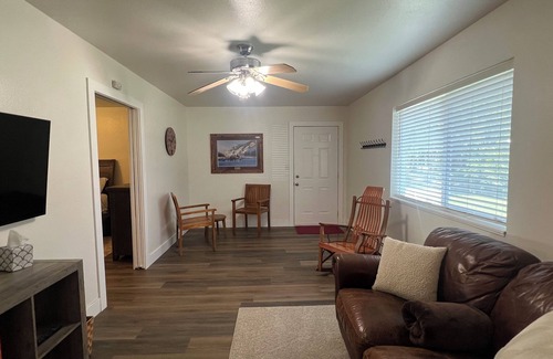 Butte Other | One bedroom getaway w/hot tub and pool access - A hidden gem in Palmer, Alaska