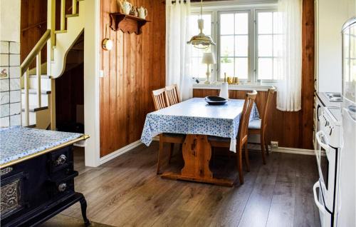 Kongsvinger House | One-Bedroom Holiday Home In Austmarka