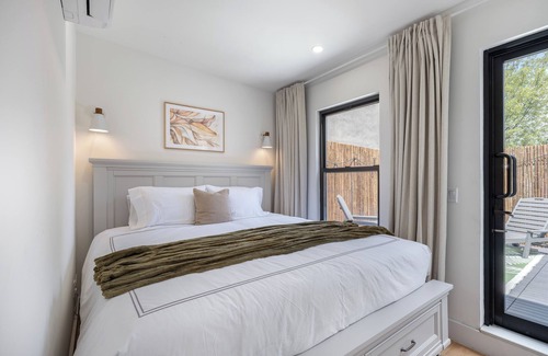 Williamsburg Hotel | One-Bedroom Penthouse Apartment in PRIME Williamsburg!