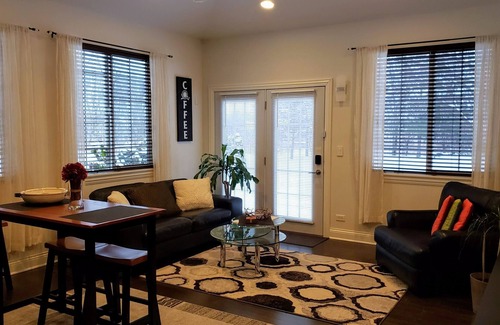 Hoffman Estates Apartment | One Bedroom - Suite.