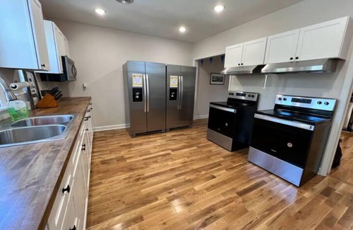 Fries Apartment | One Bedroom three beds Apartment