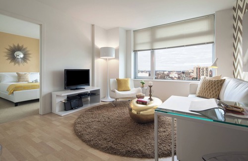 Cambridgeport Apartment | One Bedroom with Panoramic Views of Cambridge