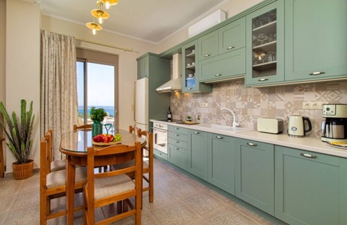 Limeniskos Villa | One level villa Liakos with private pool & stunning views