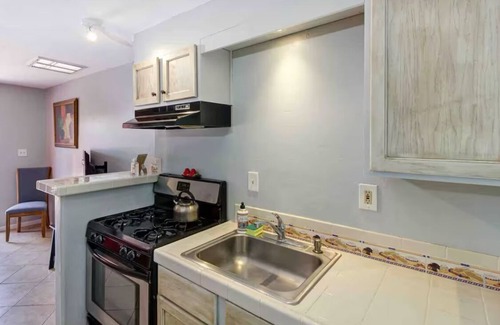 Peter Howell House | One Little Casita on 1st Street with Private Backyard - 3 miles to U of A