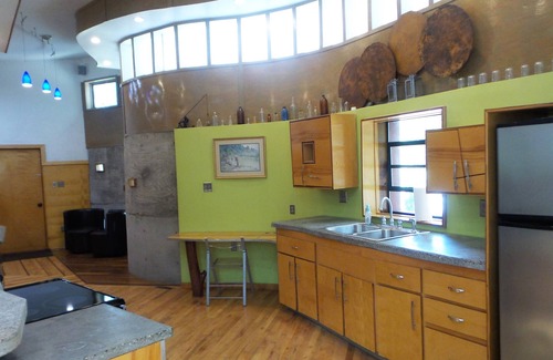 Coxs Creek Cottage | One of a kind cabin in the woods. Quiet and private but close to everything.