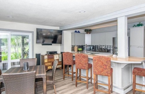 Greater Northdale Villa | One of a Kind Fully Renovated Historic Boathouse with TRIZILLION dollar views!