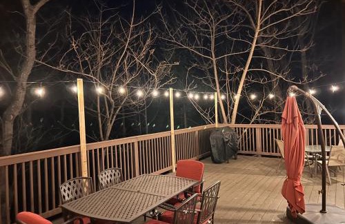 Basye House | One of a Kind Rustic Log Cabin near Bryce Resort - Large Game Room - Fire Pit - Large Deck - BBQ