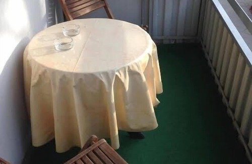 West Berlin Centre Apartment | One of the Best Locations in West Berlin, 2 Rooms, Balcony