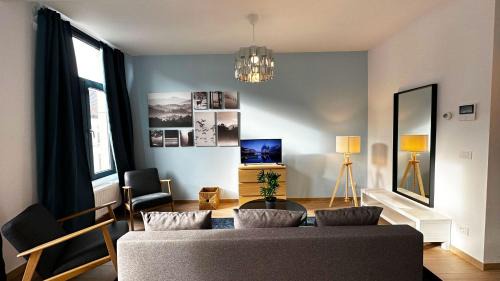 Klein-Antwerpen Apartment | OneLuxStay near Fashion District