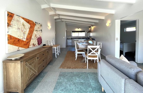 Oneroa House | Oneroa Village Beach House - Stay Waiheke