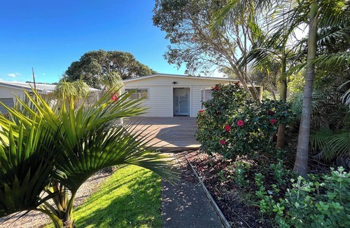 Oneroa House | Oneroa Village Beach House - Stay Waiheke