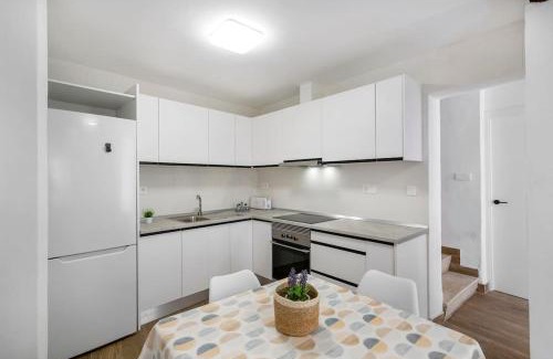 Onil House | Onil Reformed Petfriendly Home with WIFI