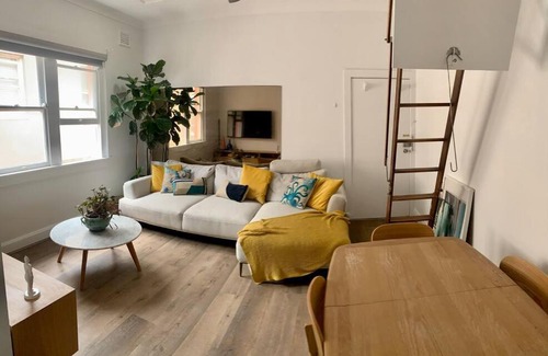 North Bondi Apartment | Only 100m from the sand at Iconic Bondi Beach