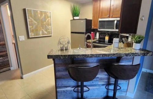 Las Vegas Condo | Only Minutes from the Strip & Sphere & Convention Center