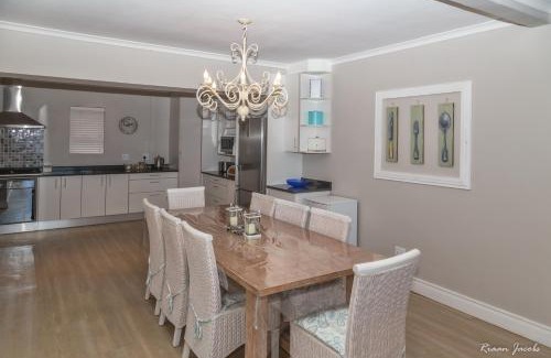Gansbaai House | Ons C-Huis - Gansbaai Seafront Accommodation, back-up power