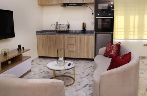Ikeja Apartment | Opal- Charming 1-bedroom apartment in marvelous Lagos with AC