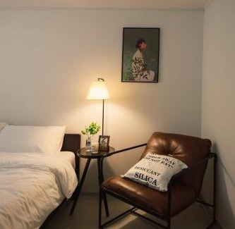 Sadang-dong Apartment | Opening Special,4 min to Airport Bus, 6 min to Olive Young, fast access to Gangnam, Jamsil, Jongno, Hongdae, Express Bus Terminal , anywhere in the city