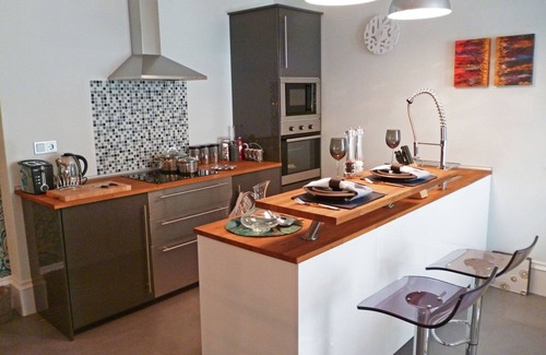 Vlachopoulatika Apartment | Opera House & Pool - Luxury Apartment Blu, Paxos