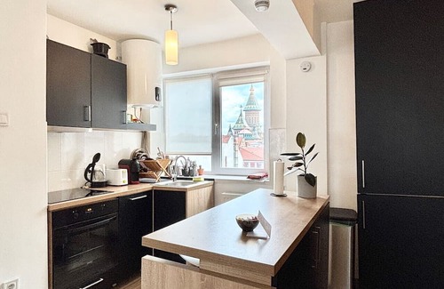 Old City Condo | Opera Sunrise 2 rooms Balcony Top Floor Center