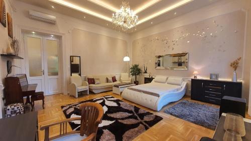 Terezvaros Apartment | Opera View Residence - Live in Luxury