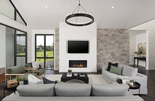 Maleny House | Ophelia l Grand Lady of Maleny l Heated Pool