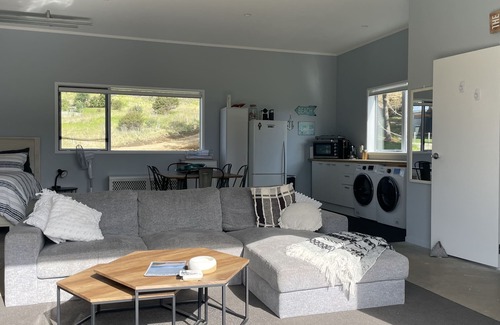Opito Bay Apartment | Opito Bay Studio and Cabin Getaway