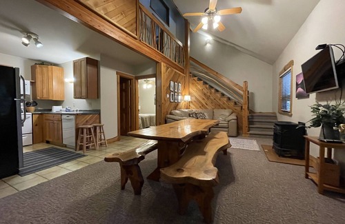 Victor Cabin | Opossum Creek Retreat