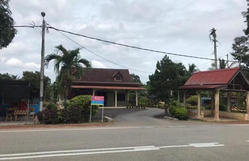 Pagoh House | OPRO S&S Homestay Pagoh Malay Only