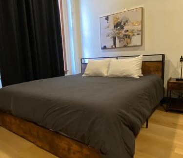Central City Apartment | Optimum - Downtown Oasis
