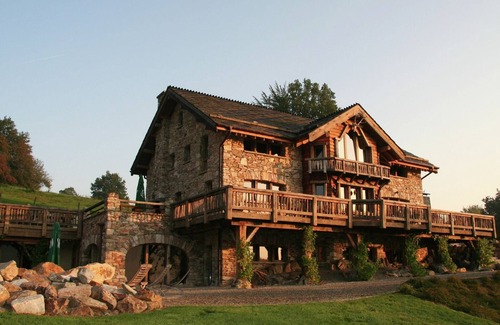 Bellevaux House | Opulent Chalet in Thirimont with Turkish Steambath