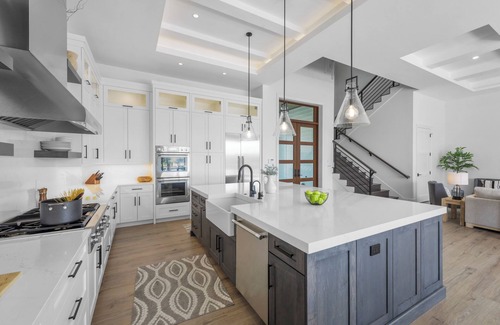 Marco Island House | Opulent custom waterfront home w/heated pool & spa