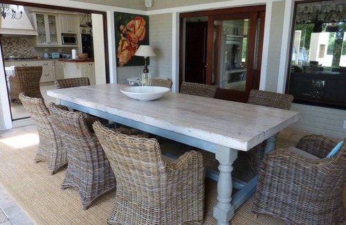 Knysna Villa | Opulent Venue in private estate sleeps 8