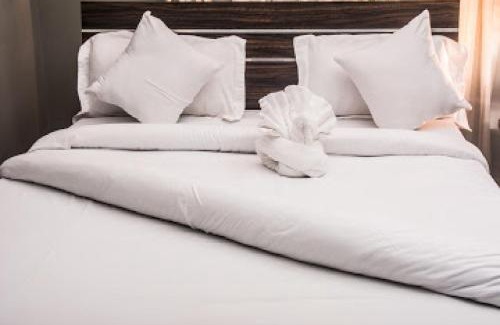 Lagos Cabin | Oragon Hotel -Standard