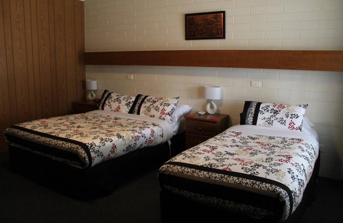 Irymple Hotel | Orana Motor Inn