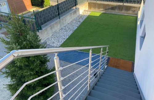 Praprotna Polica Apartment | Orange alpine view