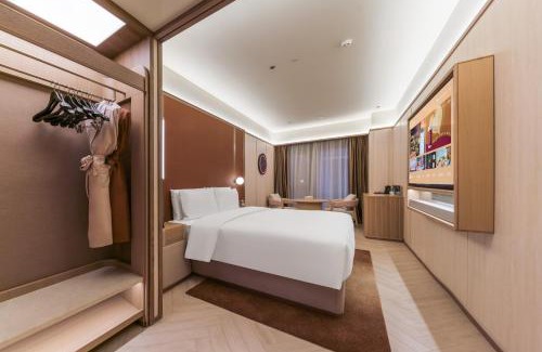 Shibei Hotel | Orange Crystal Qingdao Taitung Pedestrian Street Hotel