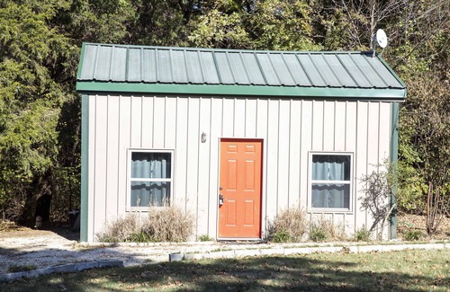 Whitesboro Cabin | Orange Door Cabin 2 - Swim and Fish!
