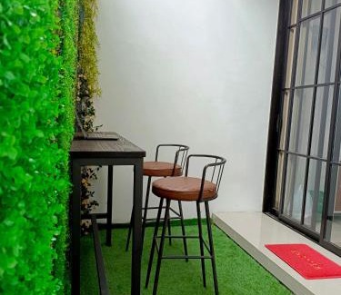 Dinoyo Villa | Orange house Villa