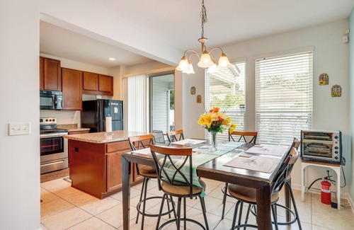 OakLeaf Plantation House | Orange Park Townhome Vacation Rental w/Patio!