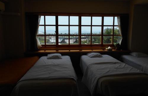 Gamagori Bed & Breakfast | Orange Pension