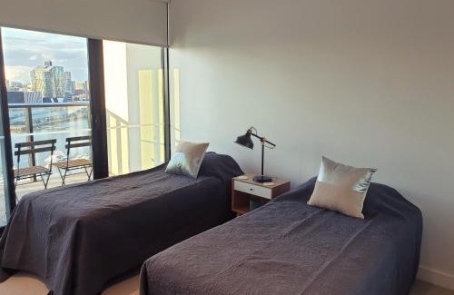 Docklands Apartment | Orange Stay at Collins Wharf