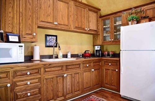 Paso Robles House | Orchard Hill Farm-Elegant Comfort in Desirable West Side Paso Robles!