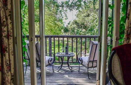 Paso Robles House | Orchard Hill Farm-Elegant Comfort in Desirable West Side Paso Robles!