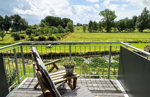 Poppenbull Apartment | Orchard - Water lily farm