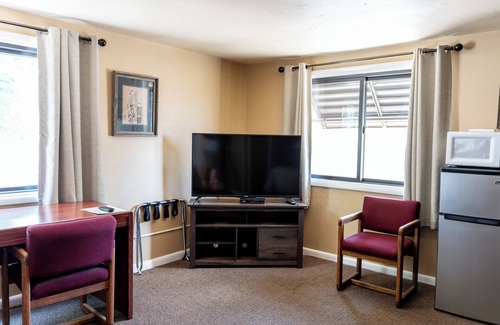 Buhl Hotel | Oregon Trail Inn