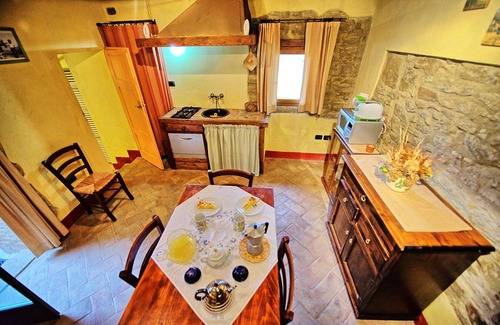 Castelnuovo Berardenga Apartment | Orietta 3 - Vacation rental in country house with swimming pool near Siena, Tuscany