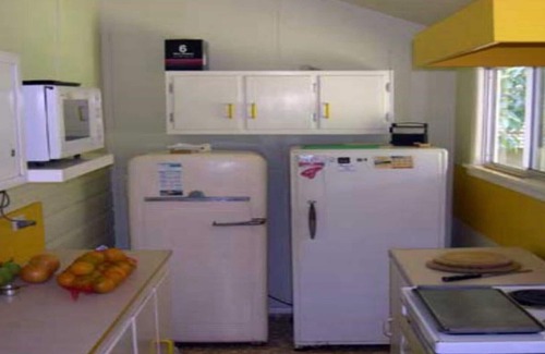 Macmasters Beach House | Original Lakefront Cottage
