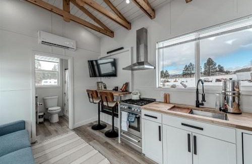 Ovando House | Orion Farmstead