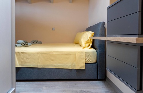 Gythio Apartment | Orion Maison: Luxury 3-bedroom maisonette in the center of town