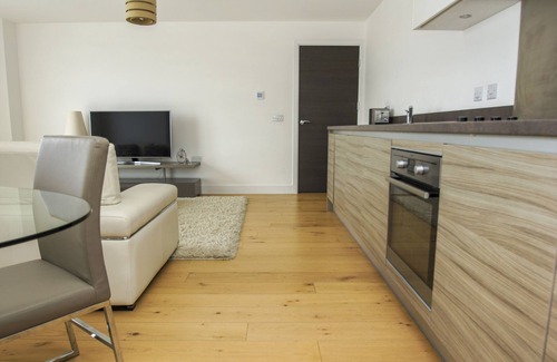 Seafront Cottage | Orion Marina Sea View Parking by Brighton Holiday Lets